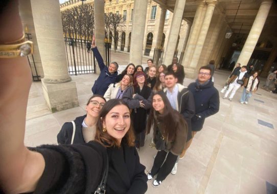 La classe en vadrouille dans les rues de Paris